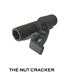 NUT CRACKER
